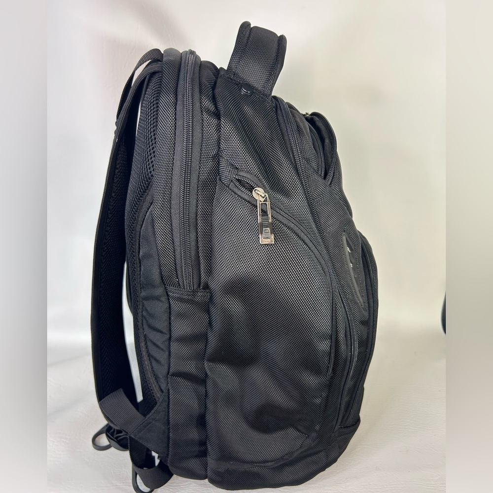 OGIO Mercur Laptop Backpack – Black | Wilson & Company Edition | PRISTINE - Picture 4 of 11